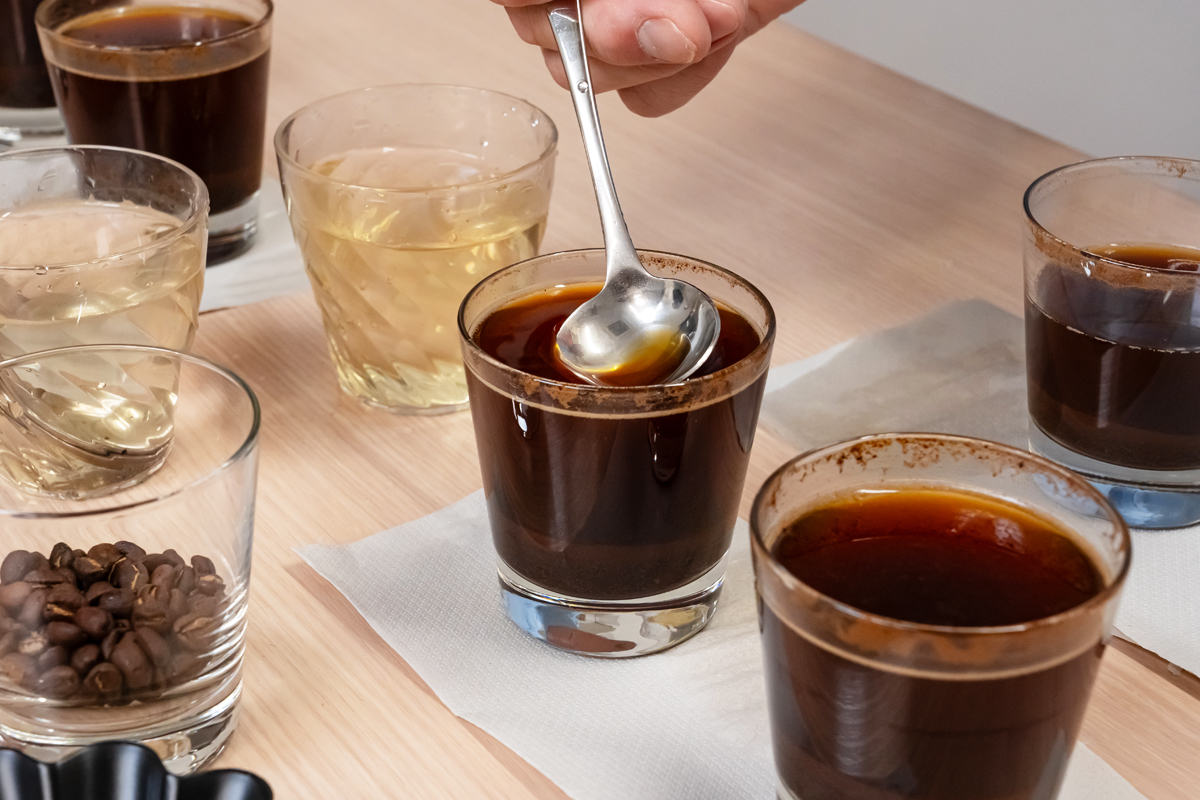 カップテストの様子